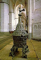 Rostock, St.-Marien-Kirche Bronzetaufbecken - 1290 - Aufnahme: Uwe Seemann, Güstrow